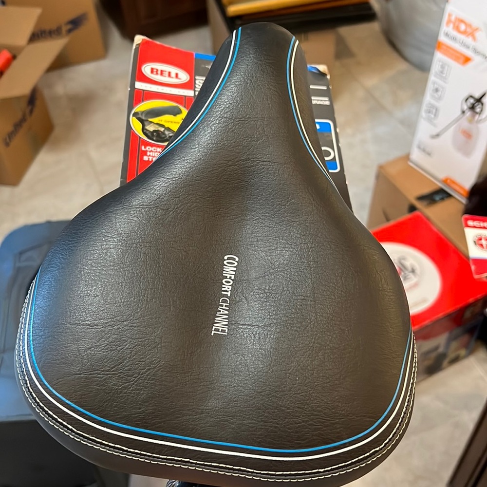Bell sports comfort storage bike seat